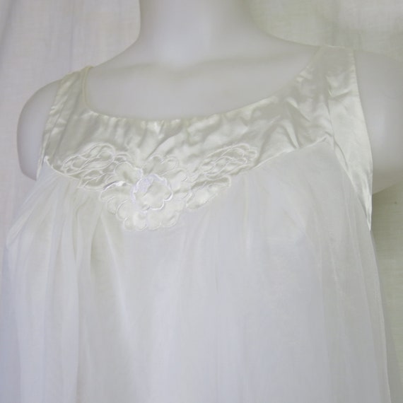 White Nylon Nightgown Gossard Artemis Nightgown S… - image 1