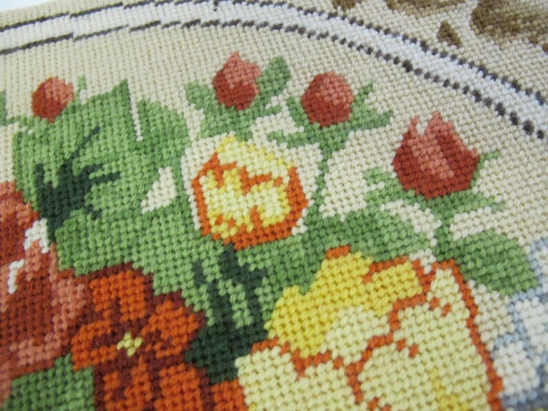 Mid Century Needlepoint Floral Needlepoint Floral Round Etsy
