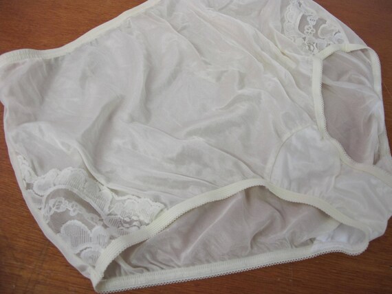panty sizes for men