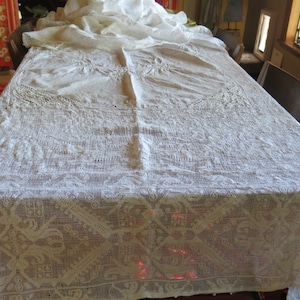 Antique Lace Tablecloth Banquet Size White Lace Tablecloth 26 feet
