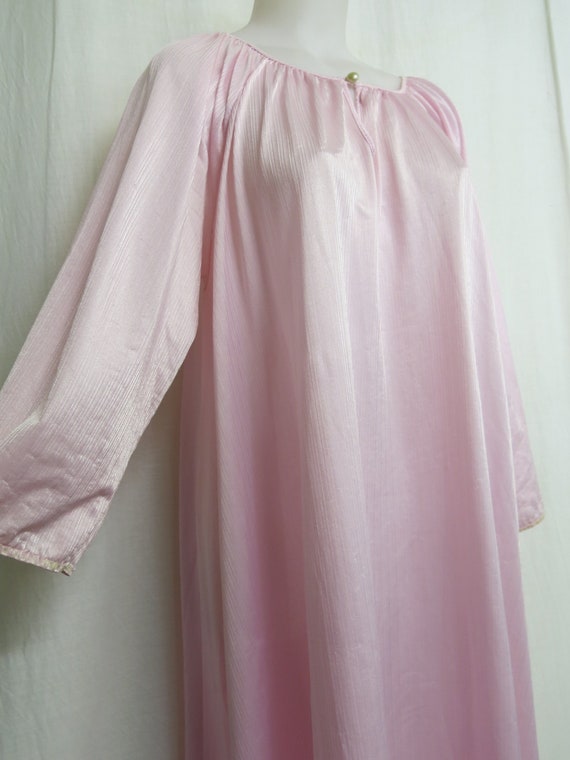 Pink Nylon Nightgown 1970s Nightgown Plus Size Ni… - image 2