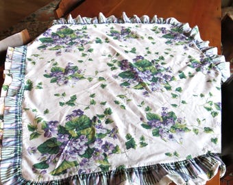 Vintage klein tafelkleed met ruches en ruches Cottagecore violette print Shabby Chic boerderij lente/zomer