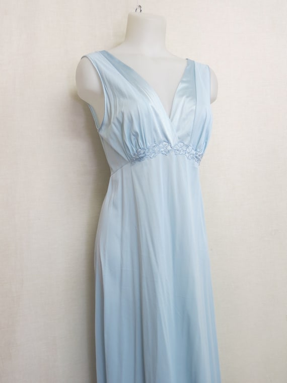 Vanity Fair Nightgown 1960's Nightgown Mad Men Nyl