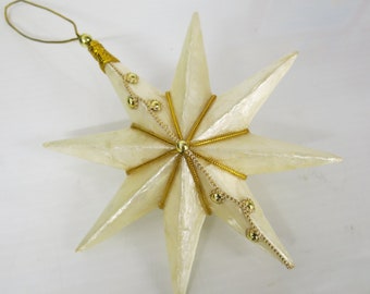 Adorno navideño de estrella de concha de Capiz: gran detalle dorado, Filipinas, década de 1970