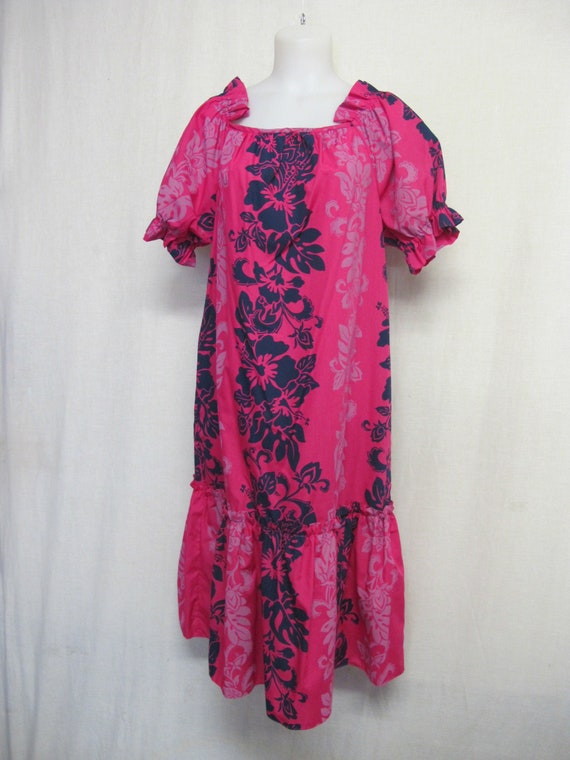 Hawaiian MuuMuu Hawaiian Dress Floral Kaftan 1980s