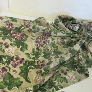 Country French Tablecloth Grapes Farmhouse Tablecloth Acrylic Coated Cotton NWOT