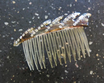 Peineta vintage con pedrería en tono dorado: accesorio para el cabello de novia estilo art déco