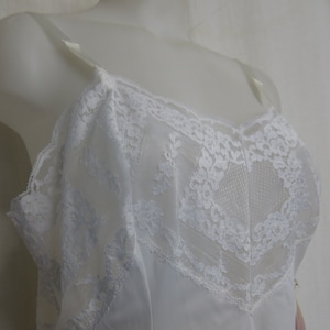 White Nylon Slip New with Tags 1970&#39;s Pin up 38 Wonder Maid I Magnin