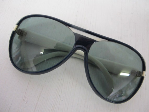Midcentury Mod Sunglasses Aviator Sunglasses Eye … - image 1