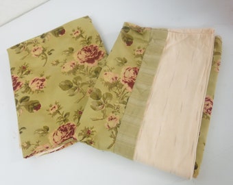 Cotton Pillowcases /Shams Roses Cottage Floral  Pillowcases Set of 2