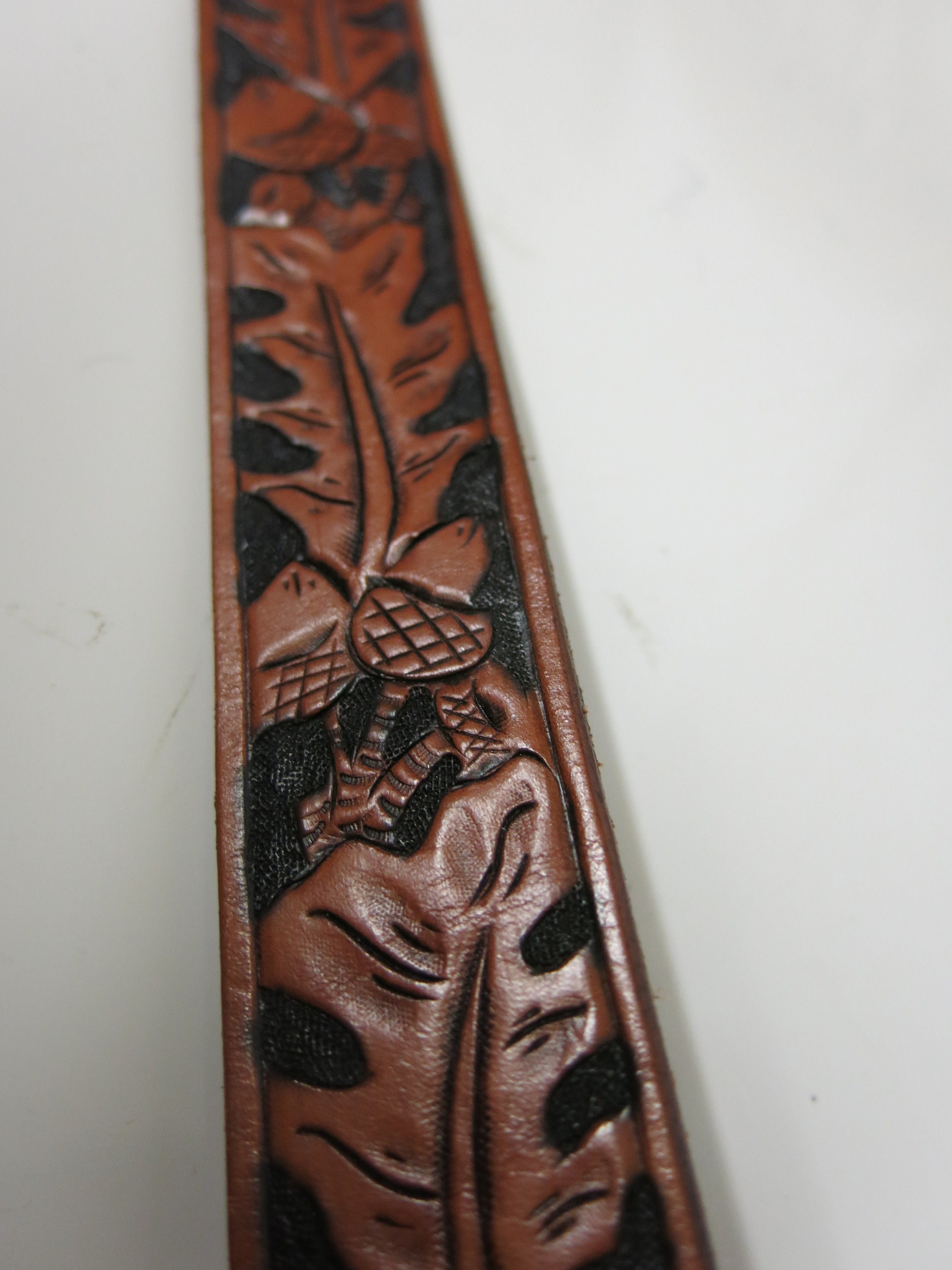Montana Silversmith & DBLIO85 Tooled size 40 leather Amazon.com: Montana Silversmiths Western Lifestyle Texas  main image 2