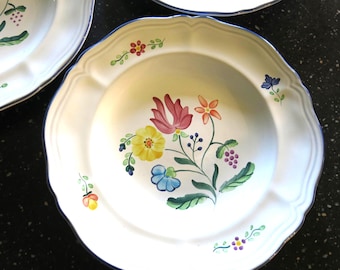 Herend Bouquet Pattern Plates Set Handpainted Hungary Pottery Scalloped Edge