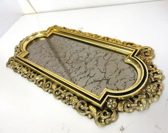 Gouden Hollywood Regency make-upspiegelblad: sierlijk boudoirdecor