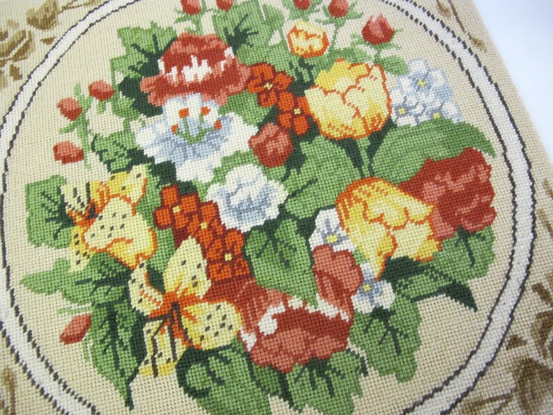 Mid Century Needlepoint Floral Needlepoint Floral Round Etsy