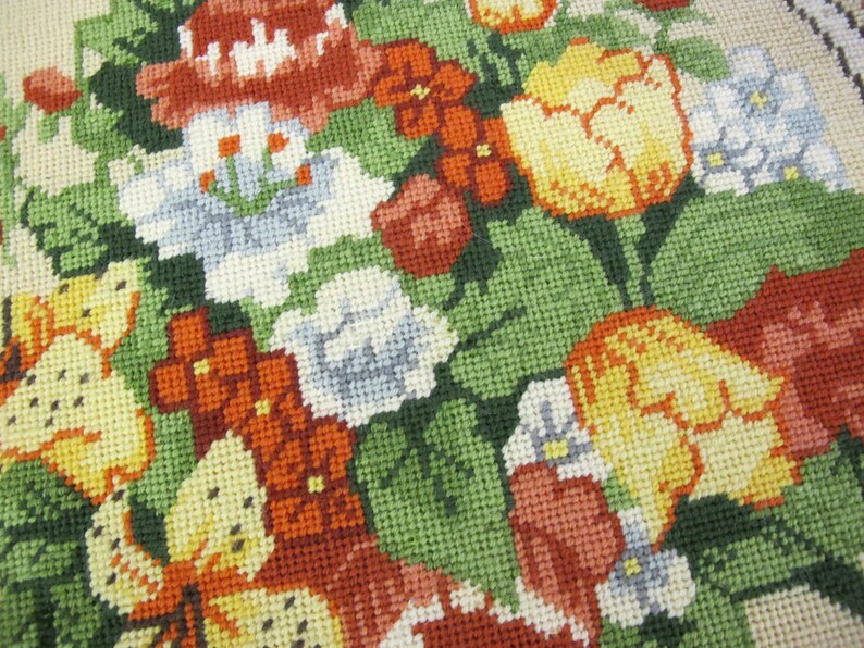 Mid Century Needlepoint Floral Needlepoint Floral Round Etsy