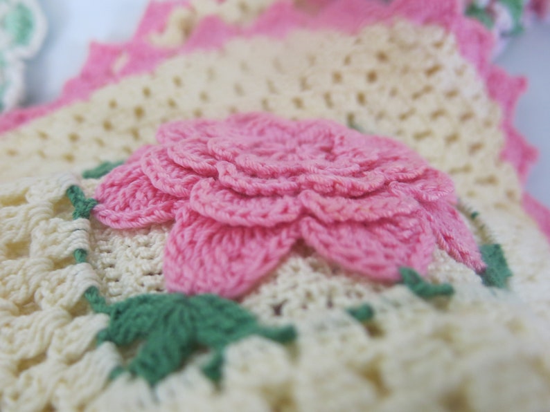 BelindasStyleShop Crochet Pot Holder Trivet - Thumbnail 3