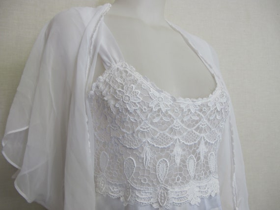 Flora Nikrooz Peignoir and Nightgown Set Bridal Wh