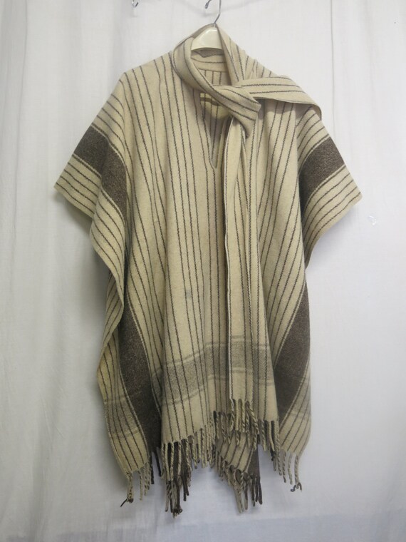 ne Quittez pas　Wool Emb Poncho Wool Poncho Wool Cape Wool Fringe Poncho Unisex - Etsy