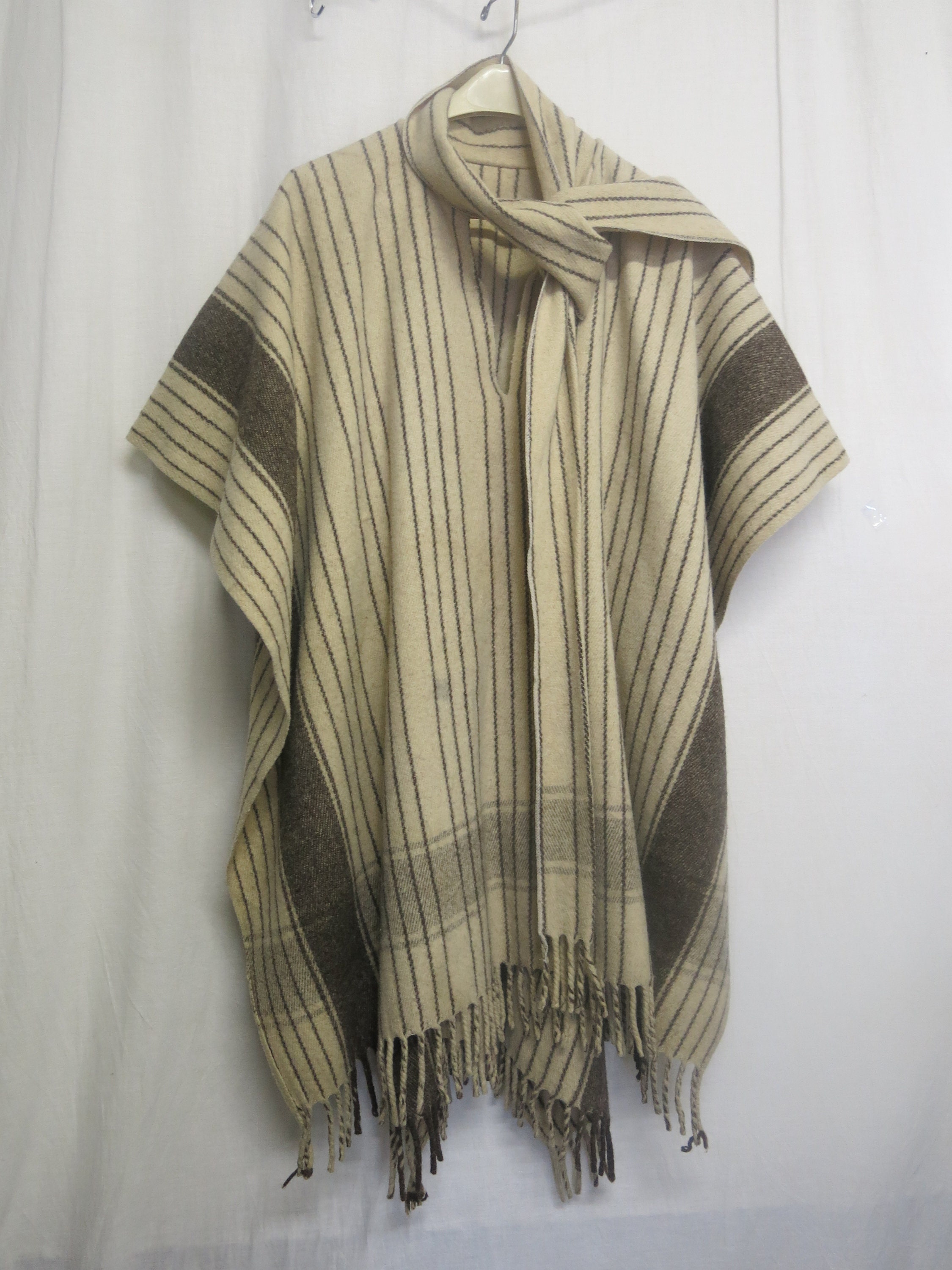 【関税＆送料込み】Herno Fringed Wool Poncho Herno fringed cape | REVERSIBLE