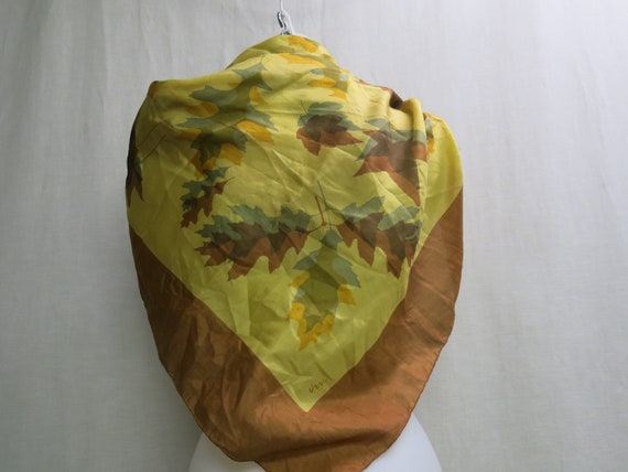 Rare Vera Neumann Silk Scarf Big Flowers Head Wra… - image 8