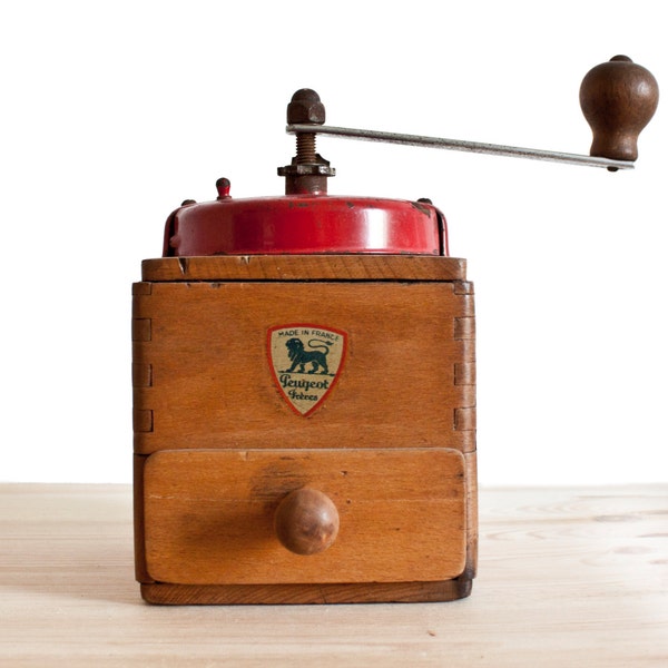 Peugeot Frères || Antique French red Coffee Grinder 1950's - Vintage french Metal and wood coffee grinder - Rustic & shabby chic