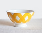 Large Vintage french café au lait bowl Sarreguemines yellow cross and white - French breakfast bowl - Shabby chic & country style