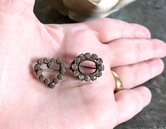 Vintage Czech Paste Heart Pin Set of 2 Tiny Small… - image 7