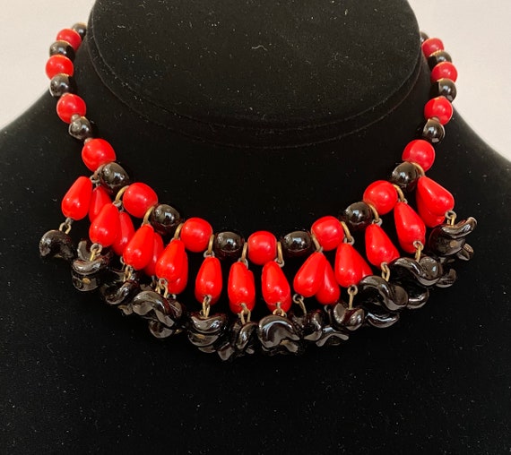 Vintage Art Deco Necklace Red & Black Art Glass F… - image 2