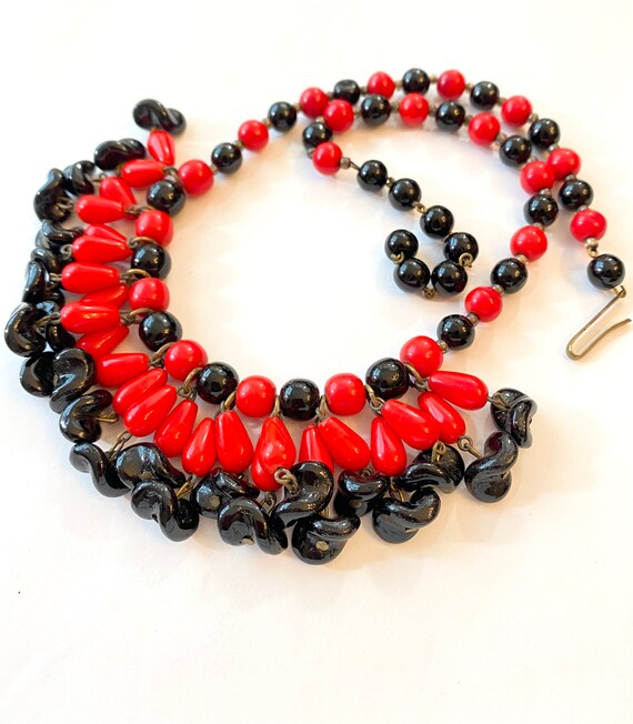 Vintage Art Deco Necklace Red & Black Art Glass F… - image 3