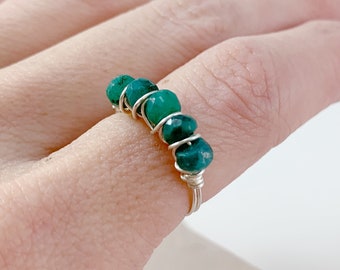 Wire Wrap Silver Stackable Ring, Minimalist Wire Wrapped Green Aventurine Stacking Band, Minimal, Simple, Dainty, Beaded, Boho, Gift for Her