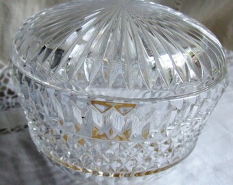 GEMINESSE Made in Japan genuine lead crystal trinket jewels vanity box, bon bon candy bowl with cover lid. Perfume bath crystals container