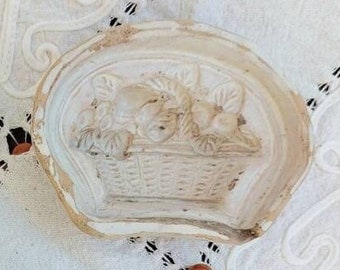 Rare Italian 1800s quince jelly mold. Food mould. Primitive rustic majolica, usable stoneware. Basket pattern