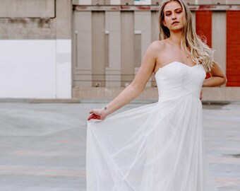 White Strapless Gown | RENTAL DRESS | Photoshoot Dress | Engagement | Elopement | Styled Shoot | Photography | Tulle | Polka Dots| Size 4-6