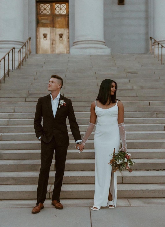 White Valentina | RENTAL DRESS | Engagement | Photoshoot | Styled Shoot |  Photography | Leg Slit | Sizes S-M - Etsy