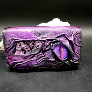 Cartera grande de piel con forma de ojo de dragón