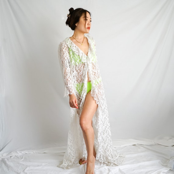 Vintage Lace Ruffle Dressing Gown