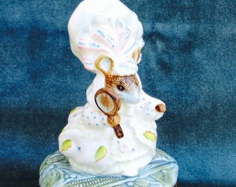 Vintage 1978 Beatrix Potter Lady Mouse Music Box by Schmid - Etsy