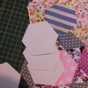 11/2&quot; Hexie paper templates