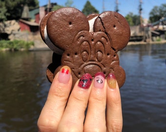 Disney inspired nail art Mickey, Minnie, castle, and the D