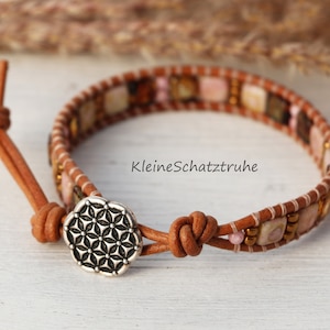 Bracelet en cuir marron fleur de vie noué avec des compagnons tchèques image 1