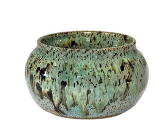 Handcrafted Double-Walled Tea Bowl – Ceramic Gift for Mindfulness & Warmth