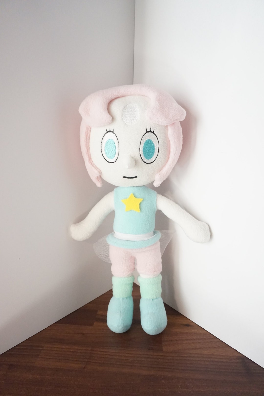 Peluche de Perla inspirado en Steven Universe (no oficial)