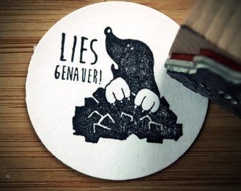 Lehrer-Stempel: "Lies genauer!"