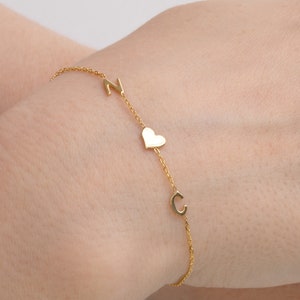 Pulseira de letras - Presente de dia das mães - Pulseira com letras iniciais - Pulseira de madrinha - Pulseira de letras personalizadas - Presente de aniversário - Presentes para mães