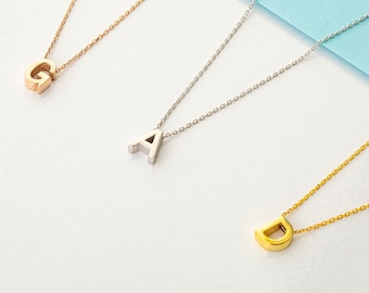 Collier initial - Collier de nom personnalisé - Cadeau mamans - Collier de lettres - Cadeaux pour maman - Cadeau d’anniversaire - Cadeau de la fête des Mères