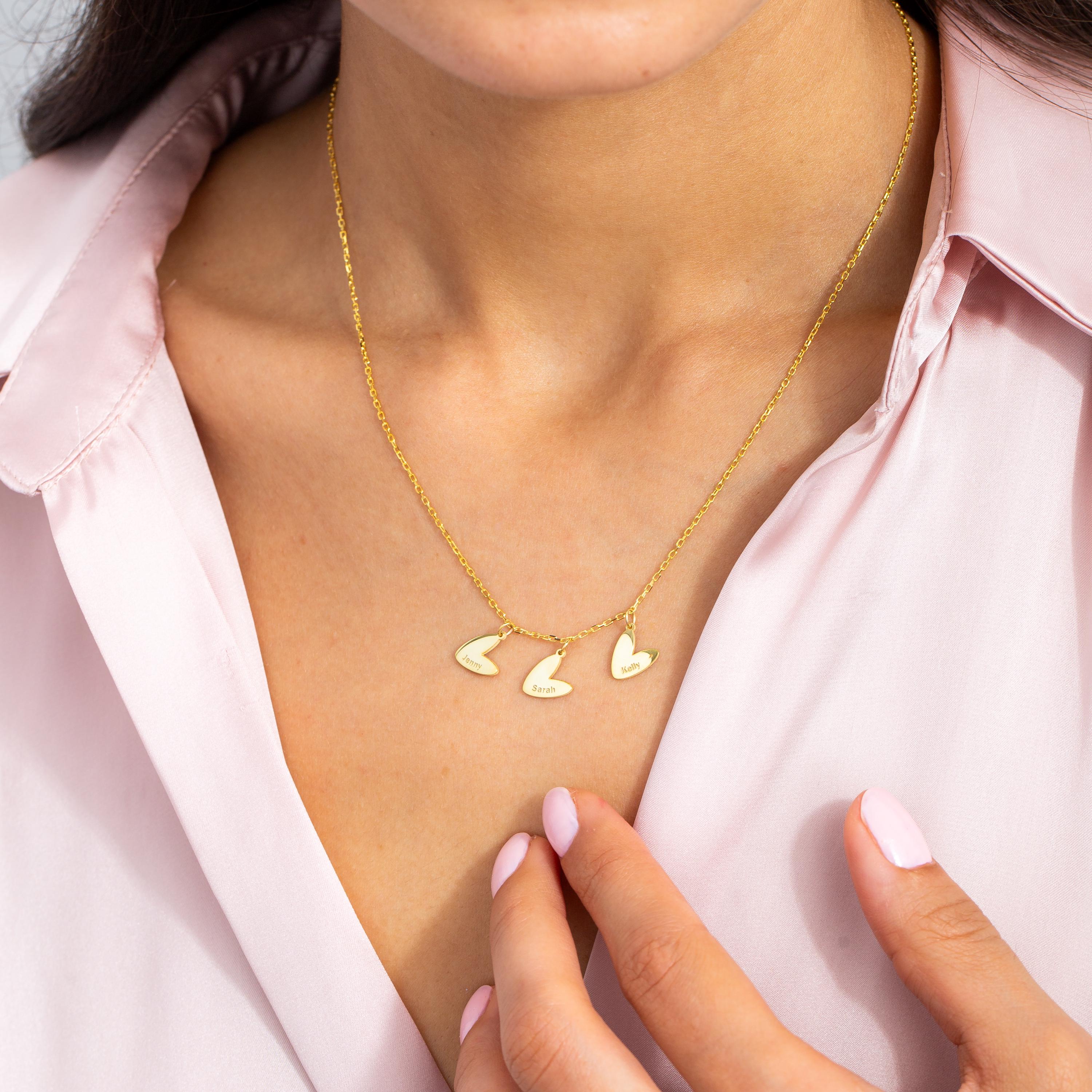 Engraved Heart Name Necklace, Family Name Necklace, Gift for Mom, Mother's Day Gift for Grandma, Heart Shape Pendant, Personalized Keepsake