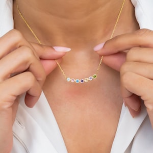 Collier de pierres de naissance pour maman, collier de pierres de naissance de famille, collier de pierres de naissance, cadeau de Noël, cadeau de fête des mères, cadeau pour elle