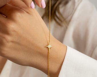 North Star Bracelet, Celestial Bracelet, Dainty Star Charm Bracelet, Mother's Day Gift for Her, Christmas Gift, Minimalist Gold Charm