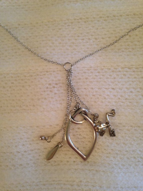Items similar to Tree Frog Necklace on Etsy