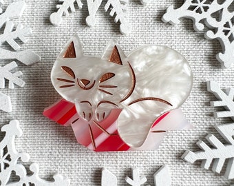 The Purrfect Present Brooch